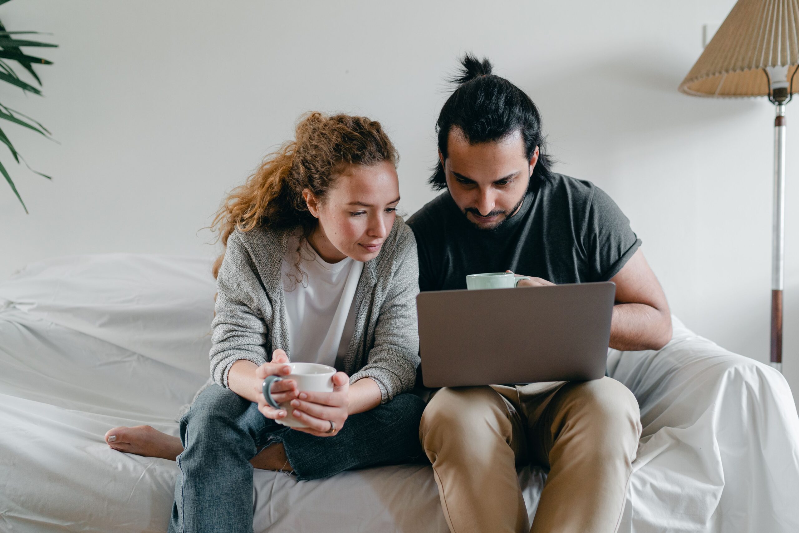 Young couple drinking coffee